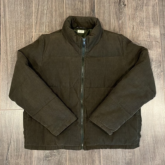 ❌SOLD❌ Brandy Melville | Macy Corduroy Puffer Jacket - Picture 4 of 7